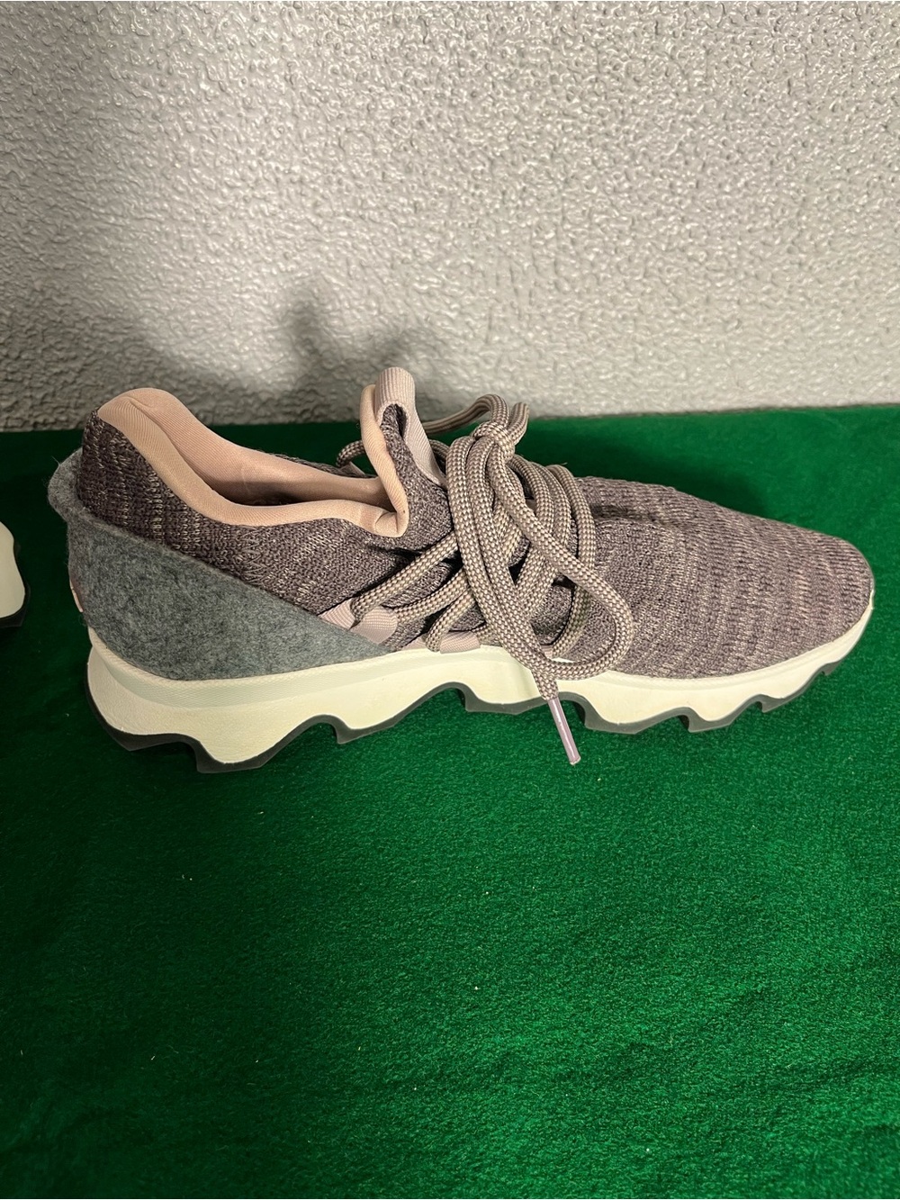 SOREL Kinetic Lace Sneaker Sz 7 - Picture 3 of 11